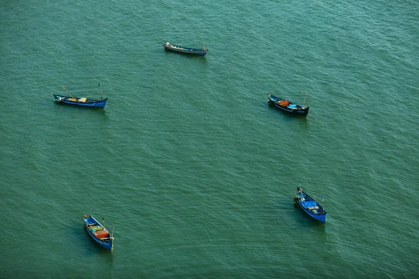 Five fishing boats are standing in a circle — Stock Photo, Image