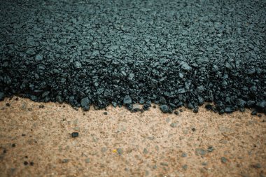 Hindistan'da taze asfalt