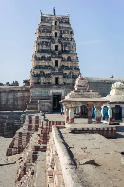 Templo complexo em Hampi templo de Shiva — Fotografia de Stock