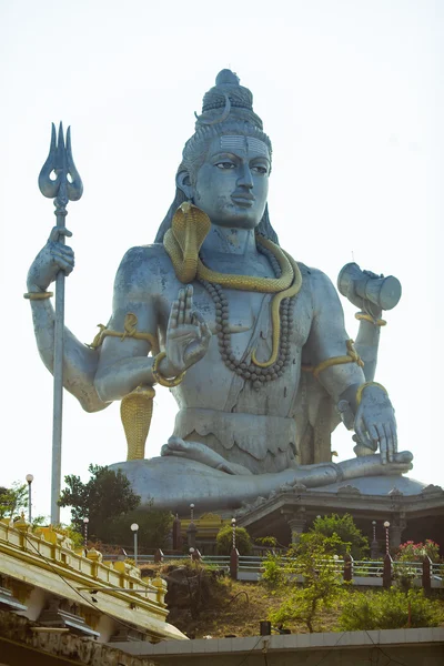 Estátua de Shiva enorme em Murdeshvare Imagens De Bancos De Imagens