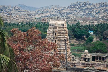 Titreme tapınak Hindistan. Hampi