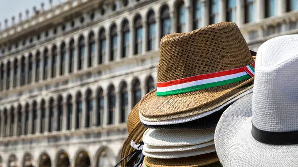 Chapeaux Piazza San Marco, Venise . — Photo