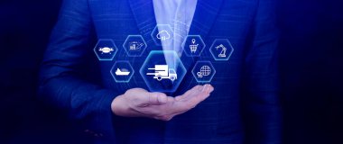 Akıllı lojistik konsepti. Yapay zeka teknolojisiyle depo operasyonları. Envanter takibi, otomasyon ve verimli tedarik zinciri kontrolü için dijital aletler kullanılıyor. Değil ai