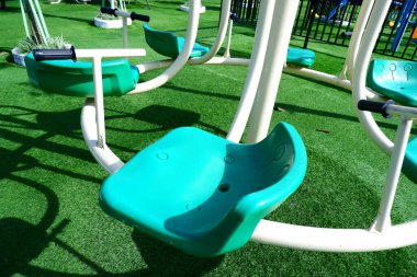 Parktaki oyun parkı