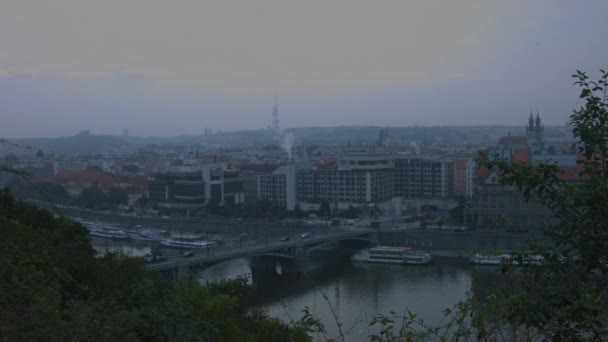 布拉格，布拉格圣维特大教堂圣尼古拉斯，布拉格屋顶, — 图库视频影像