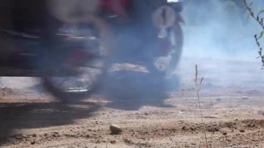 60'lı yıllarda stadyumda motosiklet yarışı, Moskova, Rusya, 1990.10.10