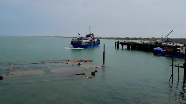 Lapso de tiempo Montañas de Azerbaiyán, el Mar Caspio, Bakú, barcos en el Mar Caspio, el río en las montañas — Vídeos de Stock