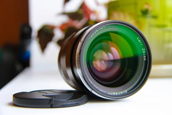 Carl zeiss lens
