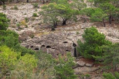 Adatepe köyü eski taş evler