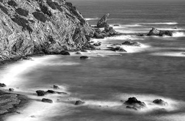 Sarpincik deniz fenerinde gün batımı ve uçurumlarda uzun pozlama