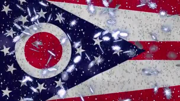 Bandera ondeando Ohio y fondo cíclico nevada para Navidad y Año Nuevo, bucle — Vídeo de stock