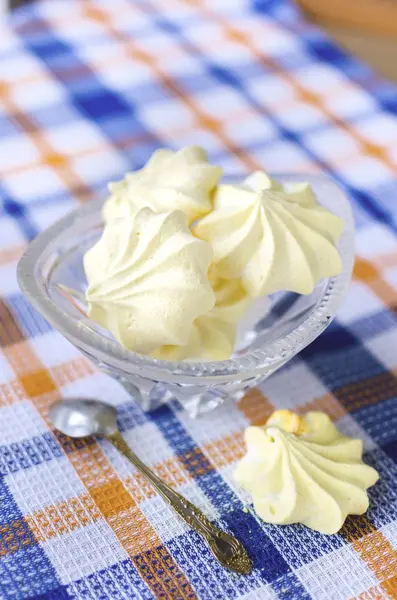 Yellow cookies in crystal vase. — Stock Photo, Image