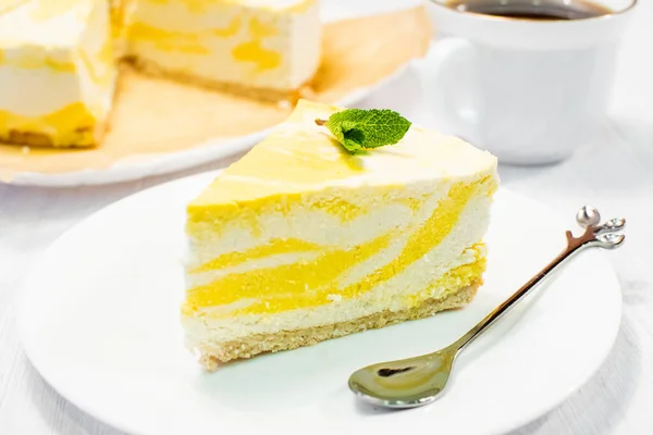 Slice Cheesecake Lemon Filling Decorated Mint Healthy Organic Summer Dessert — Stock Photo, Image