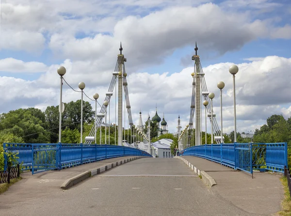 Мост на остров Даманский. Ярославль, Россия . Стоковое Фото
