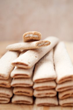 Dolgulu bisküvi sopa