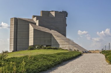 Bulgaristan 1300 yıllık anıt