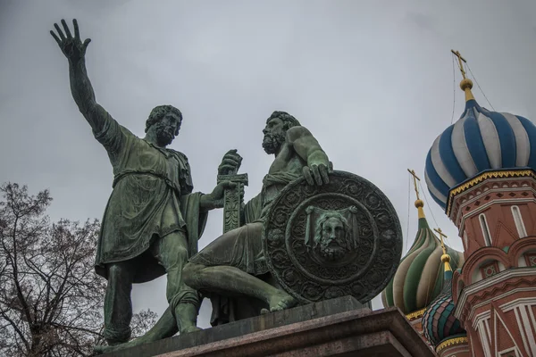 Monument til Minin og Pozharsky – stockfoto