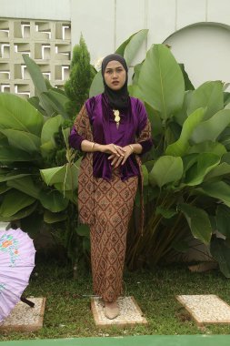 Geleneksel java tarzında güzel bir kadın.