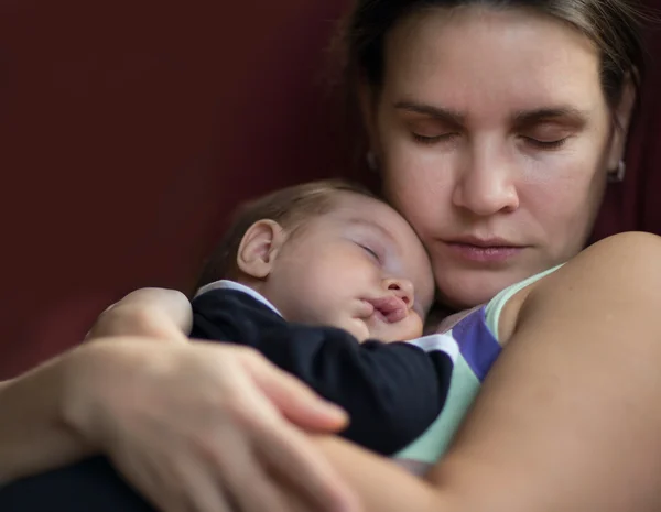 Madre con el bebé — Foto de Stock