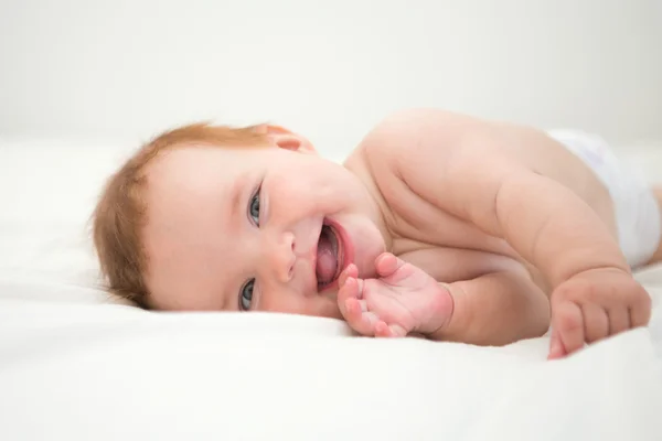 Portret van een kruipende baby — Stockfoto