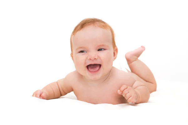 Lucu sedikit tertawa merangkak bayi terisolasi pada putih — Stok Foto
