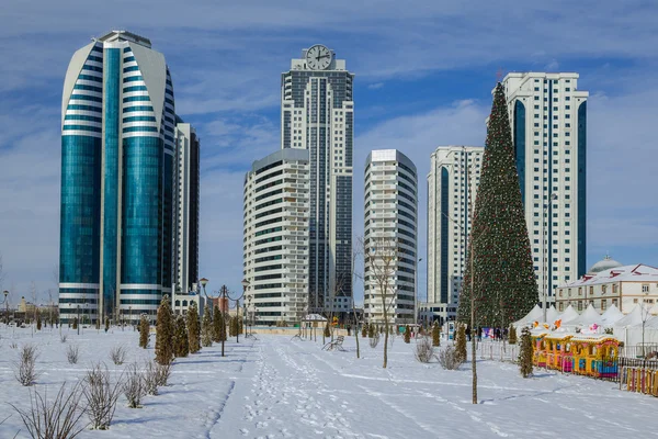 Hoogbouw residentiële complex 'Grozny City' in Grozny — Stockfoto