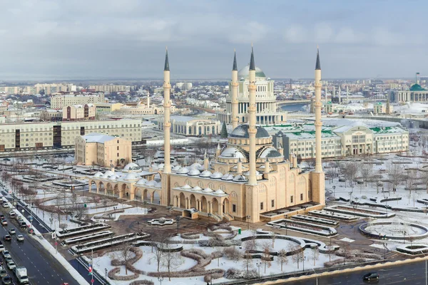 Die Moschee, benannt nach Akhmad Kadyrov — Stockfoto