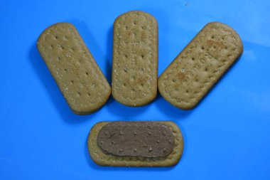 kalp şeklinde bisküvi