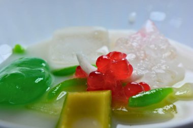 Lezzetli Asya yemeklerinin yakın görüntüsü