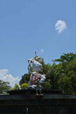 Tayland parkındaki heykel.