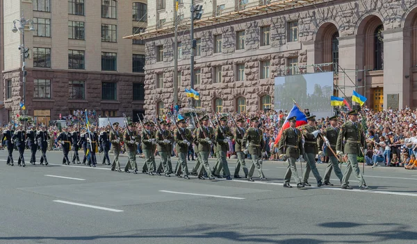 2021 Україна Київський Військовий Парад Дня Річчя Незалежності України — стокове фото
