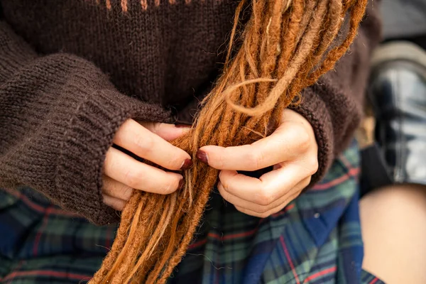 Young Woman Red Dreadlocks Wearing Sweater Beautiful Autumn Forest — Stock Photo, Image