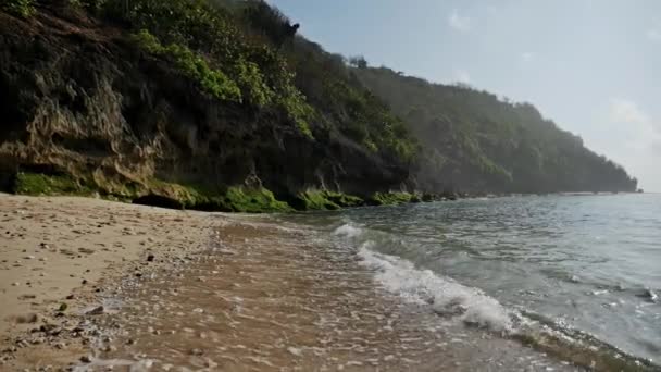 Rocky beach Bali — Stock video