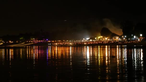 Playa Jimbaran por la noche — Vídeos de Stock