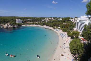 Cala Galdana koyu ve Plajı, Menorca, İspanya