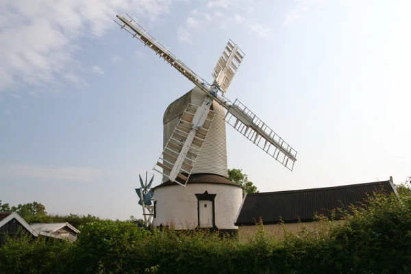 Saxtead mill on sunny day — Stock Photo, Image