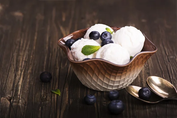 Helados de vainilla caseros — Foto de Stock