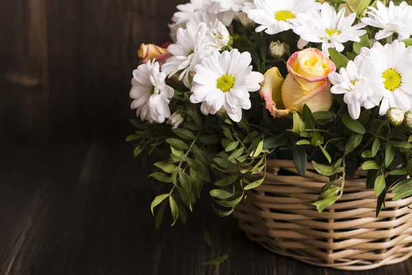 Basket of flowers — Stock Photo, Image