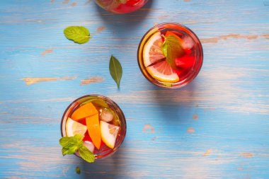 Canlandırıcı yaz kokteylleri