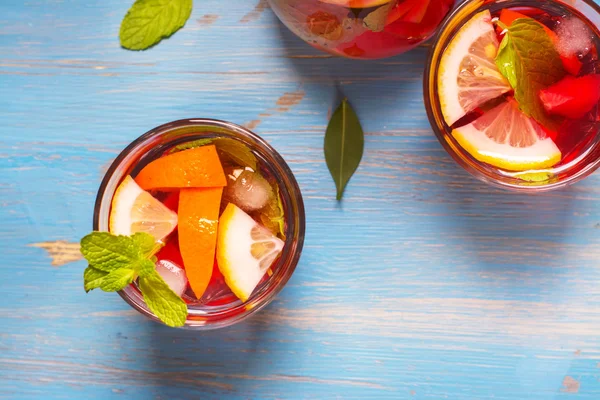 Refrescantes cócteles de verano — Foto de Stock