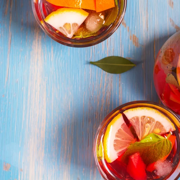 Erfrischende Sommercocktails — Stockfoto