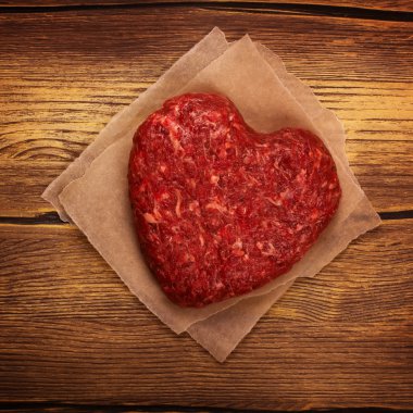 Ham kalp şekilli burger pirzola