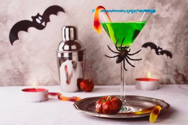 Cadılar Bayramı kokteyl witchs demlemek