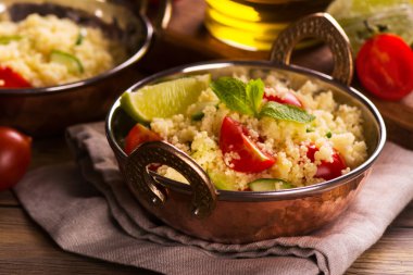 sebzeli kuskus salatası