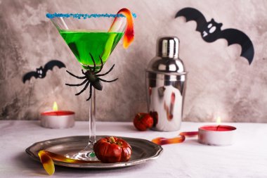 Cadılar Bayramı kokteyl witchs demlemek