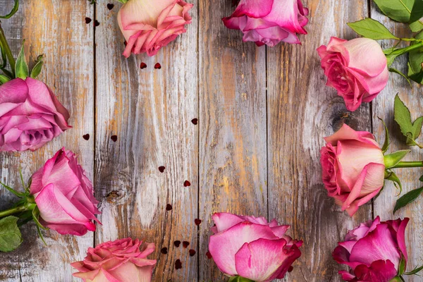 Růžové růže pozadí. — Stock fotografie