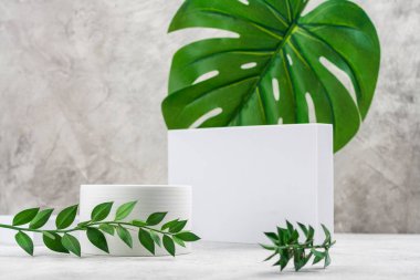 En düşük ürün gösterim standı