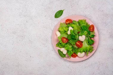 Sevgililer günü salatası