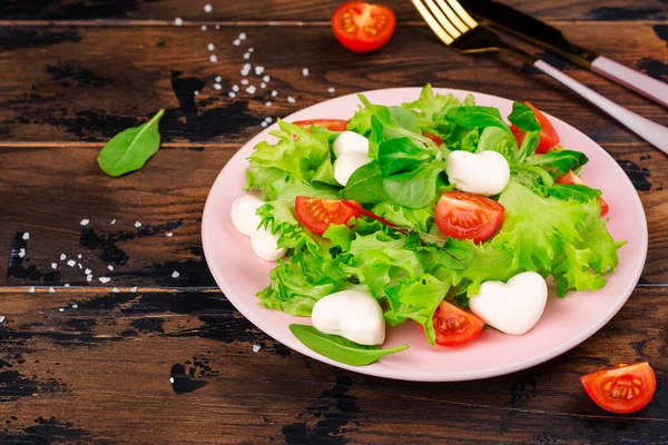 Salada de dia dos namorados — Fotografia de Stock