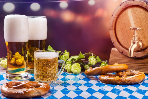 Oktoberfest mat dryck bakgrund — Stockfoto